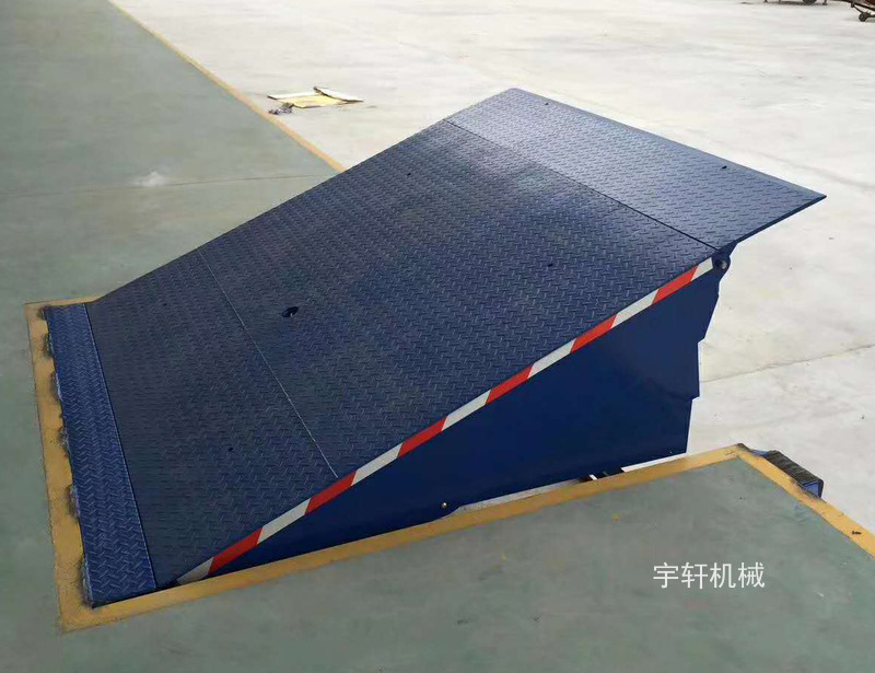 固定式液压登车桥